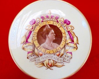 Queen Wilhelmina Jubilee Plate, Petrus Regout, 1938 Vintage Holland