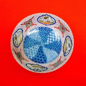2 bols en porcelaine IMARI peints à la main et dorés avec des bols de style Imari vintage bleu foncé et bordeaux nervurés à l&#39;extérieur