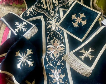 Antique Silk Velvet Metallic Embroidered Chasuble