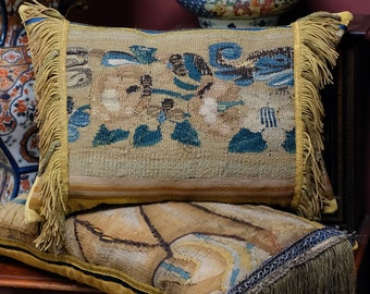 Almohada tapiz antigua de Aubusson
