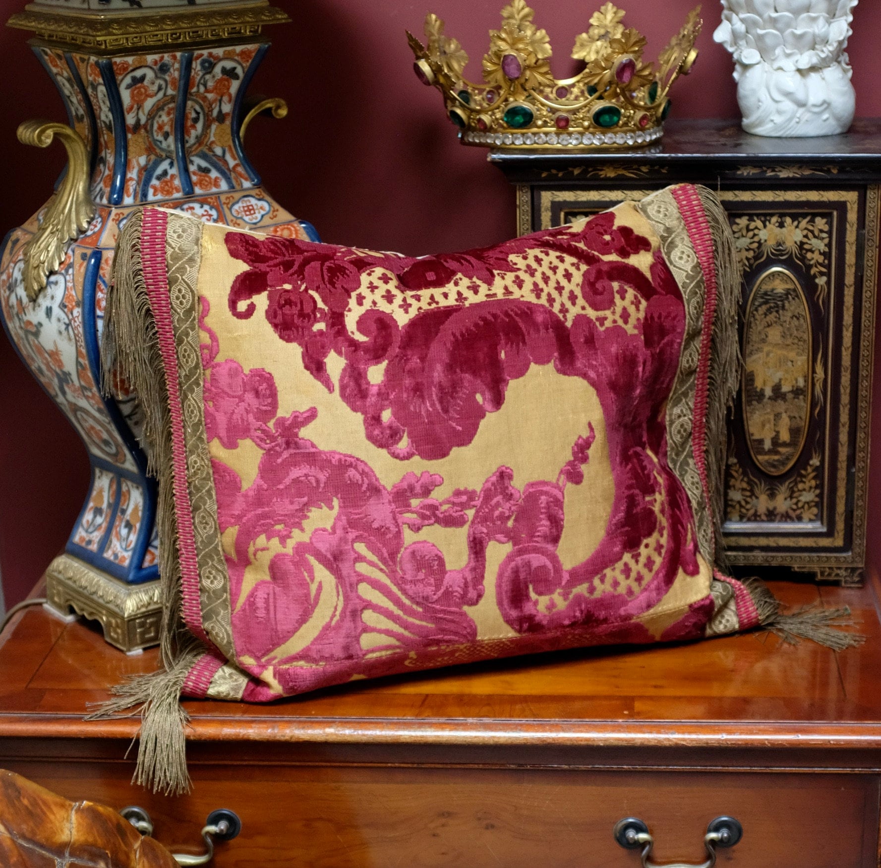 Antique cushions discount