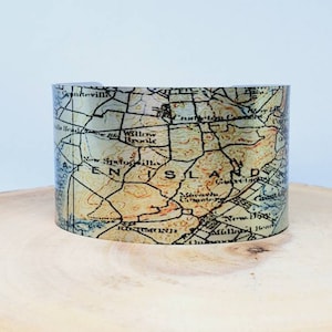 Staten Island New York Map Cuff Bracelet. Vintage map print, unique gift idea for her or him by Enliven Natural