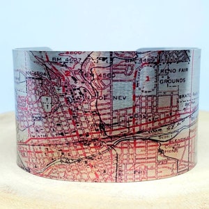 Pulseira Reno-Sparks Nevada Map Cuff. Impressão de mapa vintage, presente exclusivo para ela ou ele da Enliven Natural.