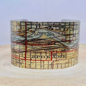 Spokane Washington kaart Manchet armband. Vintage print kaart manchet, uniek design cadeau voor haar of hem door Enliven natuurlijke.