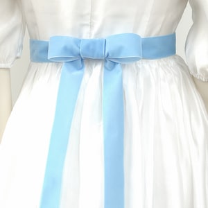 Velvet belt with bow in light blue, sky blue, baby blue, 72 colors in 3 widths. Swiss quality sash for prom dresses, wedding gown, costumes
