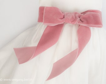 Cintura di velluto per bambini con fiocco perfetti. Battesimo, comunione, cresima. 8 tonalità di rosa, taglia 56 - 164, qualità svizzera