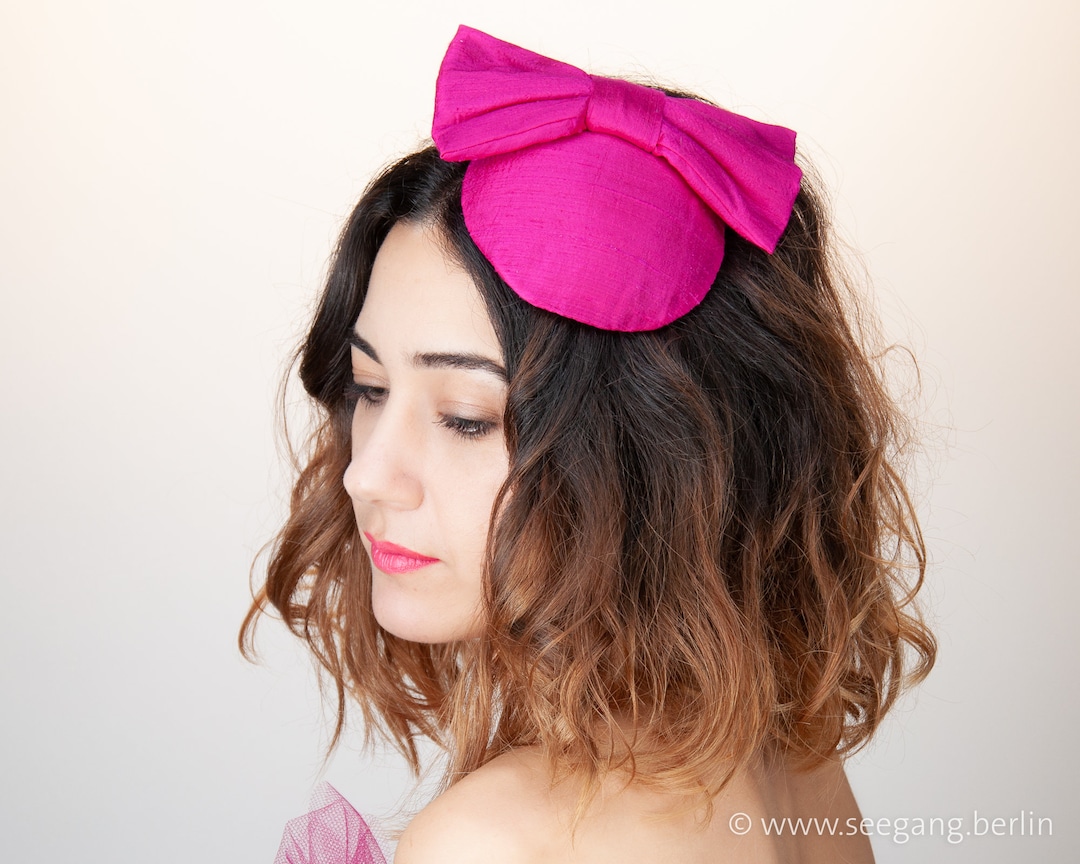 Fascinator Mit Gekräuseltem Stoff & Biots – Navy, Einheitsgröße, Mit Satin-Kamm