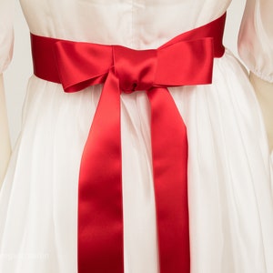 Luxury satin ribbon to tie a belt in shades of red! For wedding dresses, Sweet16, Prom, Brides, Bat Mitzwa. 100 colors, 3 widths. Yard goods