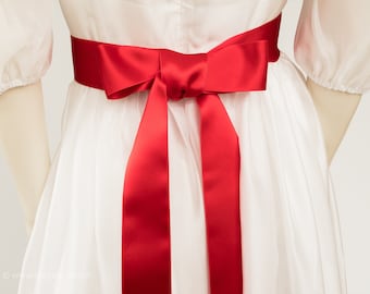 Luxury satin ribbon to tie a belt in shades of red! For wedding dresses, Sweet16, Prom, Brides, Bat Mitzwa. 100 colors, 3 widths. Yard goods