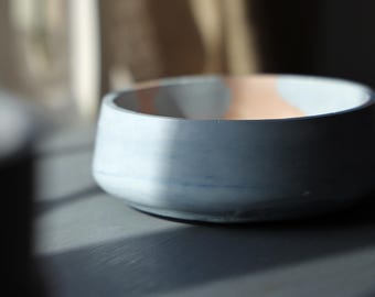 Handmade Eco-Resin Decorative Bowl (Shallow, Wide-Base)