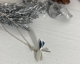 Damen Sterling Halskette | Libelle Anhänger | Sterling Silber 925 Libelle auf einer Kette | Geschenke für Sie | Womans Halskette