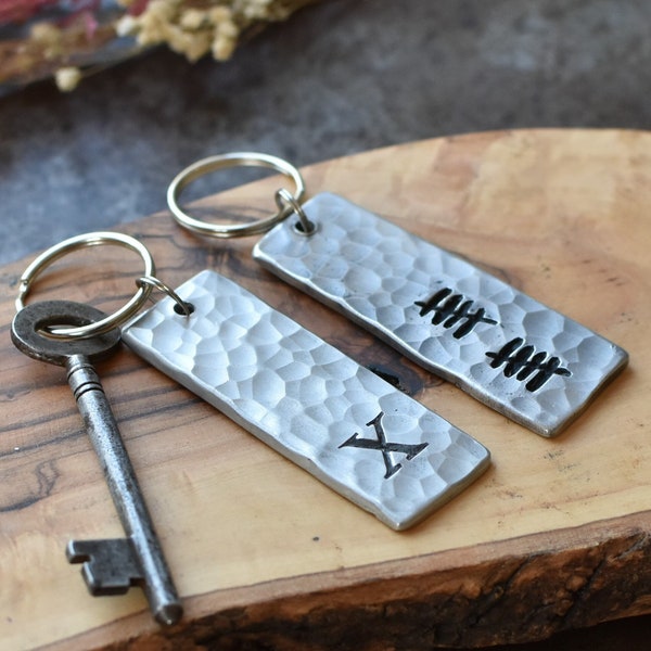 Aluminum Key Chain for 10th Anniversary Gift 10 Year Tin Keyring Wedding Gift for Wife and Husband Personalized Couples Gift Ready to Ship