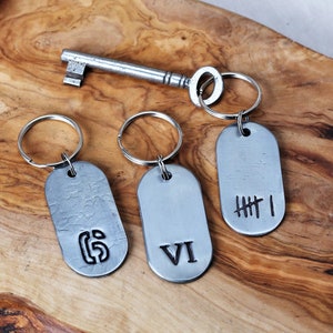 Polished Iron Keychain 6th Year Gift, Custom Dog Tag Gift, 6th Wedding Anniversary Gift for Husband and Wife VI Roman Numeral Tally Design 6 [Army-style Font]