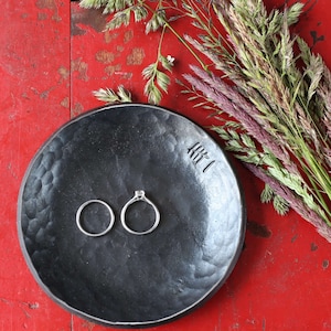 6th Anniversary Dish, Iron Wedding Gift, Ready to Ship 6 Tally Mark / VI Roman Numerals / Minimal Design, Romantic Gift 6 Tally Marks