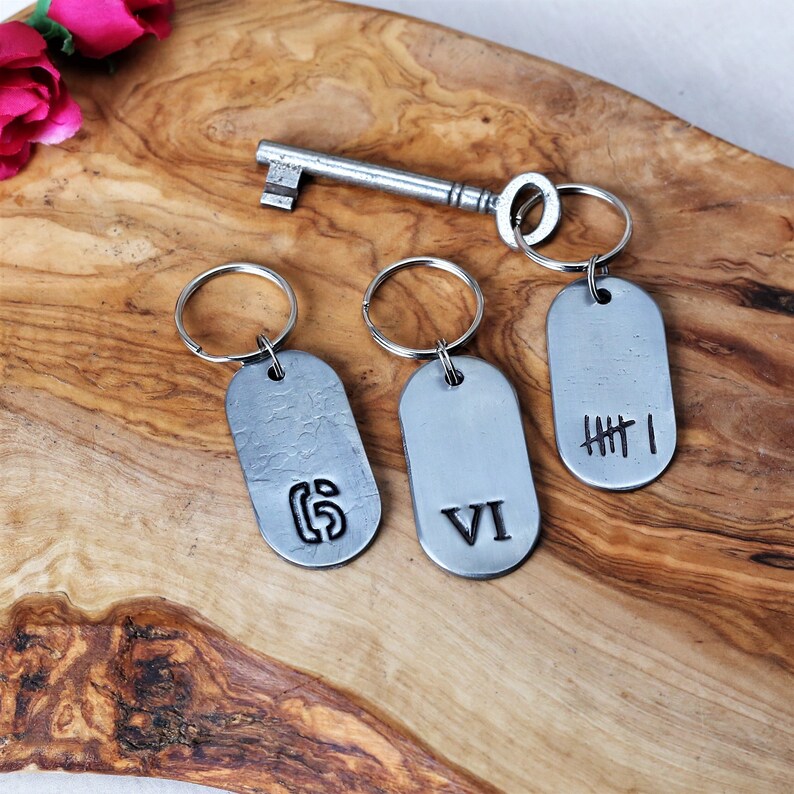 Polished Iron Keychain 6th Year Gift, Custom Dog Tag Gift, 6th Wedding Anniversary Gift for Husband and Wife VI Roman Numeral Tally Design 6 [Army-style Font]