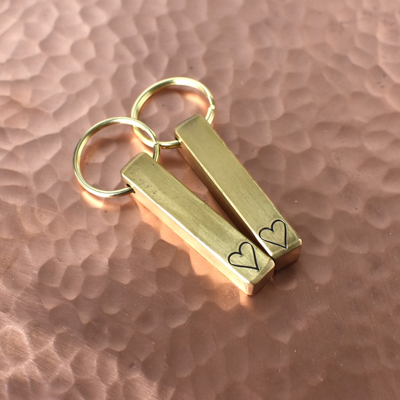 Bronze 8th Anniversary Key Ring, Gift for Couples on their 8 Year Wedding. Tally Marks or Infinity Symbol, Metal Keychain Gift for Him Her. Heart Symbol