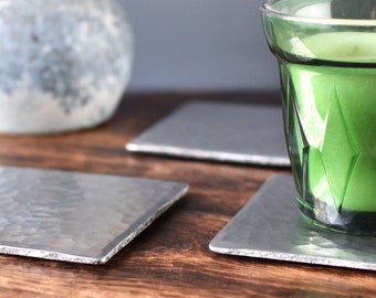 Silver Coasters Square, Hammered Set of 4 Metal Drinks Coasters, Gifts for the Home Made of Aluminum and Aluminium Minimal Home Decor