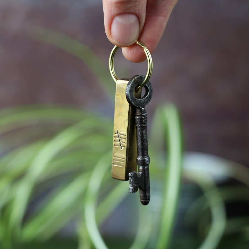 Bronze 8th Anniversary Key Ring, Gift for Couples on their 8 Year Wedding. Tally Marks or Infinity Symbol, Metal Keychain Gift for Him Her. image 6