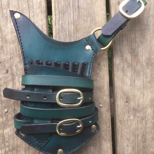 Horse Archery Quiver - 6 Shot Quiver on adjustable belt strap
