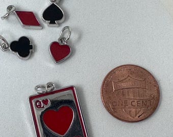 Queen of Hearts Enamel Charm Set – Alice in Wonderland Keychain, Poker Gift