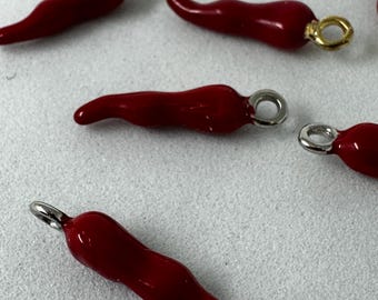 Red Chili Pepper Charm, Italian Horn Cornicello Pendant, Good Luck Protection Charm, Enamel Pepper Jewelry Supply, Gold or Silver Bail