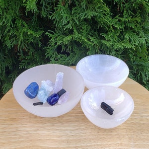 Selenite Crystal Bowl, Polished Selenite Dish, Premium Crystal Charging Bowl, Energy Crystal, Healing Stones, Crown Chakra Crystal, Handmade