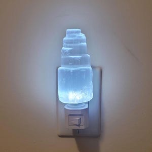 Selenite Night Light Tower Large, on/off button, LED bulb, handcrafted, Authentic Selenite Moroccan