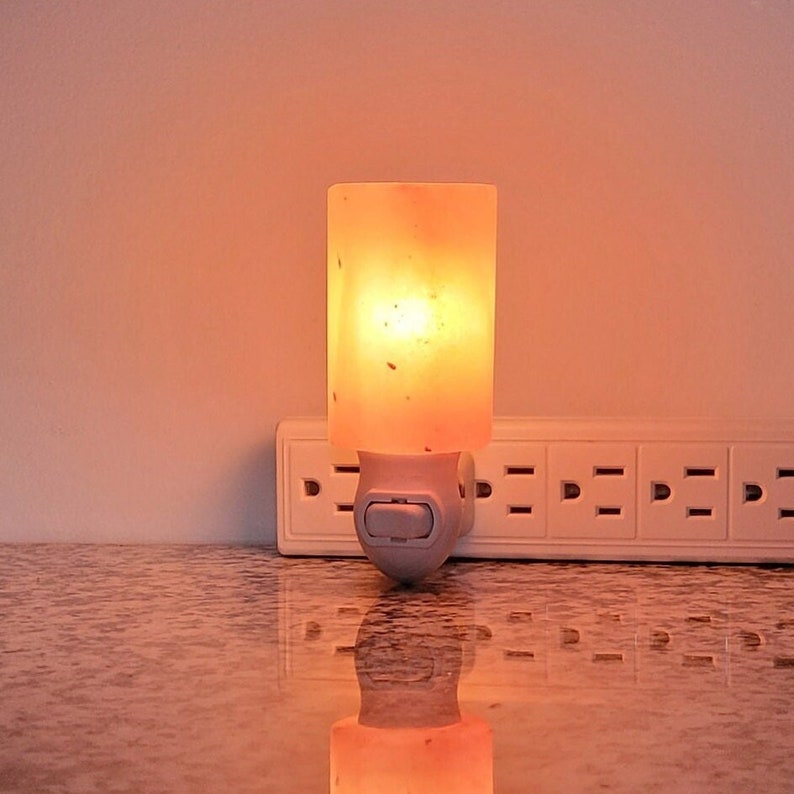 Himalayan Salt Night Light, Pink Salt Lamp, Handmade Salt Crystal Nightlights Shade, Approved Plug, Cylinder Shape, 7 Watt, Pink Salt lamp Bild 5