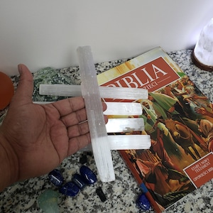 Selenite Wand 8 Inches | 20cm Raw Wand | Moroccan Selenite Crystal Natural |  Recharge Crystals | Clarity Of Mind | Blocks Negative Energy