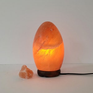 Salt Lamp, Himalayan Salt Lamp, Pink Salt lamp, 100% Natural Rock Salt from Himalayan Mountain, Hand made Crystal Lamp, guaranteed authentic