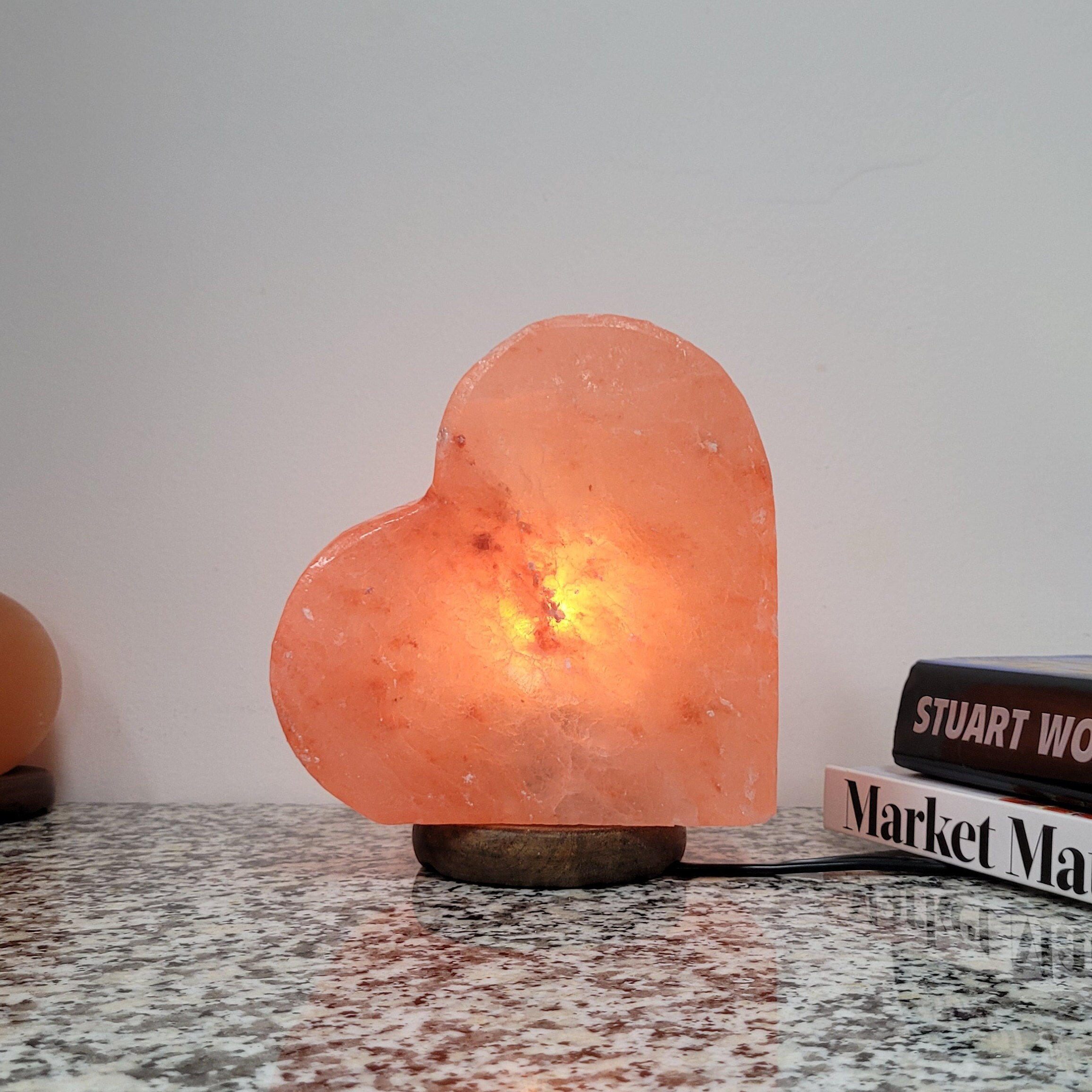 Heart top salt lamp