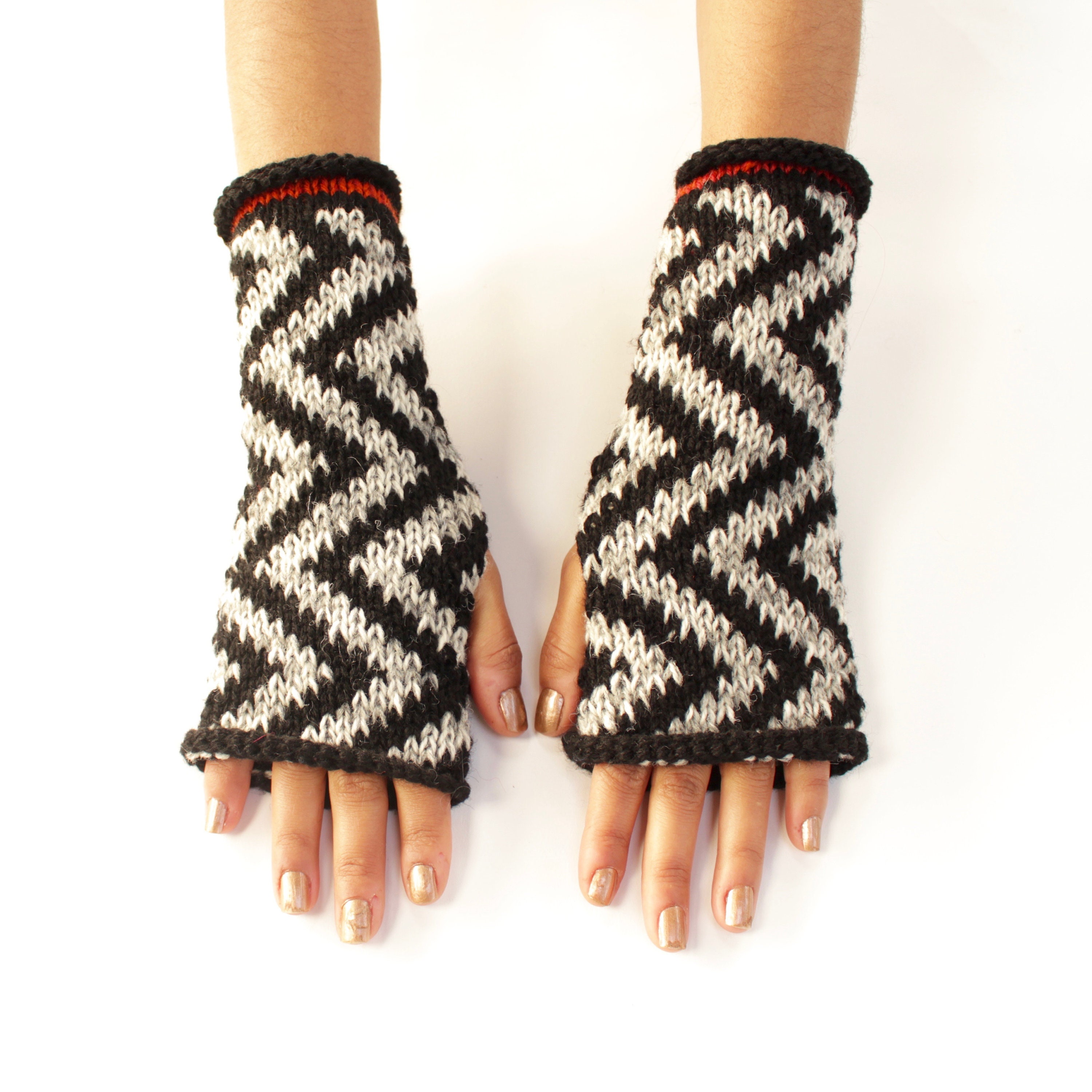 Black Zig Zag Mittens, Black Gloves, Fingerless Mittens, Fingerless