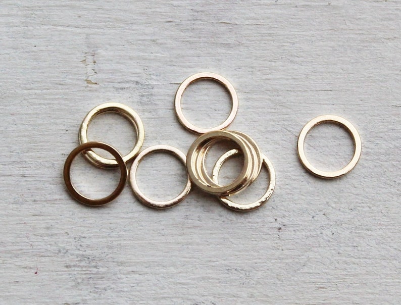 10 pieces gold 8 mm Hollow circles