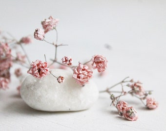 10 pieces - Extra small dried mini flowers on the stem - pink