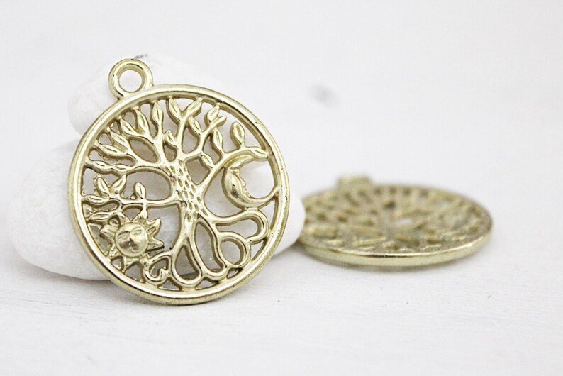 10 Stück Baum Amulette gold Bild 1