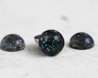 10 pieces - crushed cabochons - 8 mm - black gold multicolored