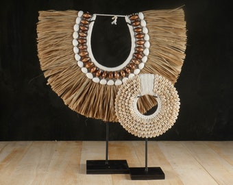 Handcrafted Raffia & Shell Papua Necklace: Coastal Decor