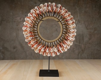 Tiger Conch Shell Necklace: Decorative Coastal Decor