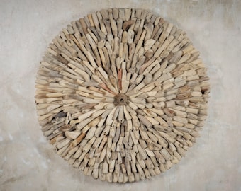 Natural Driftwood Starburst Wall Art: Coastal Cabin Decor