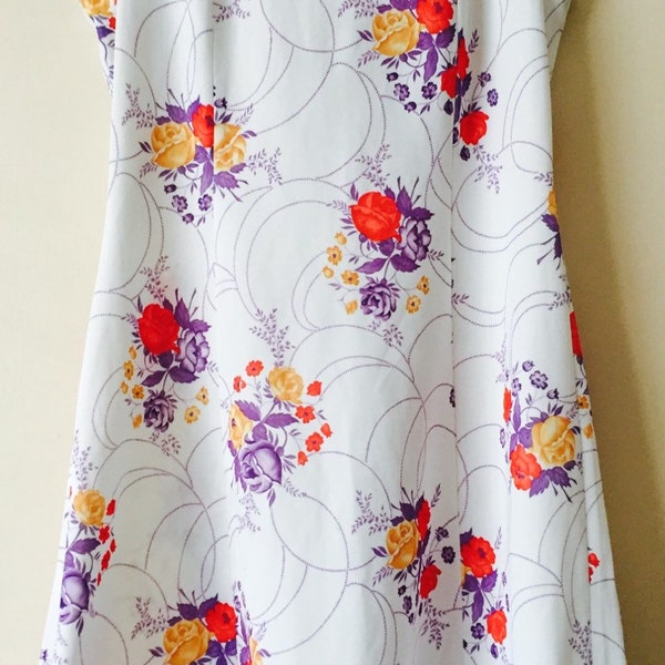 Gorgeous summer dress in white