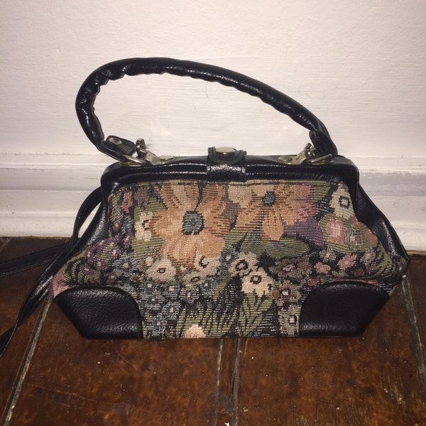 Vintage embroidered bag