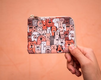 Cartera con perros y gatos