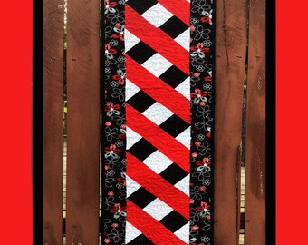 Lattice PDF Table Runner Quilt Pattern by Villa Rosa Designs