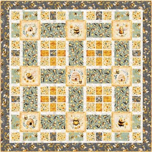 Pode incluir: Um edredom de patchwork com tema de abelhas. O edredom apresenta um padrão repetido de abelhas, girassóis e favos de mel em tons de amarelo, cinza e verde-azulado. O edredom é bordado com um tecido cinza com motivos de abelhas e flores.