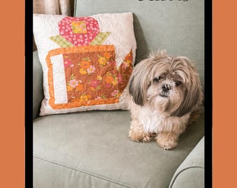 Garden Wishes PDF Flower Pillow Pattern by Villa Rosa Designs
