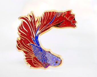 Betta Fish Enamel Pin – Siamese Fighting Fish Badge – Gift for Fish Lovers – Aquarium Pin for Backpack