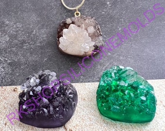 1 Resin Crystal cluster for pendant jewelery-resin Crystals-Alter Crystals-décor-Craft-Crystal Chunk-witchy-trinket-acrylic pouring
