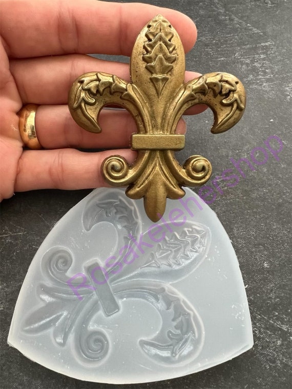 Fleur De Lis Silicone Mold #02 Fondant-Candy-Fondant-Resin-Clay-Jewelry-handcrafts-flower-retro decor