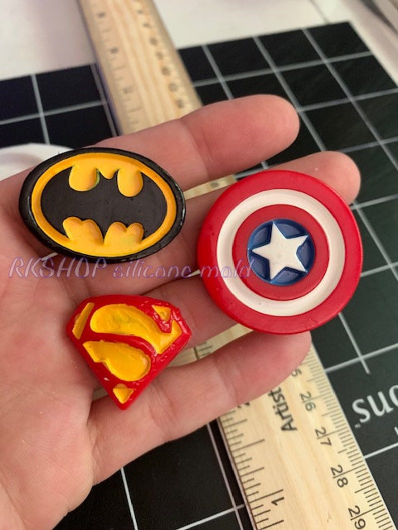 Super Hero mark silicone mold Kids-boys-girls-fondant-Clay-Resin-Candy-crafts-Jewelry....