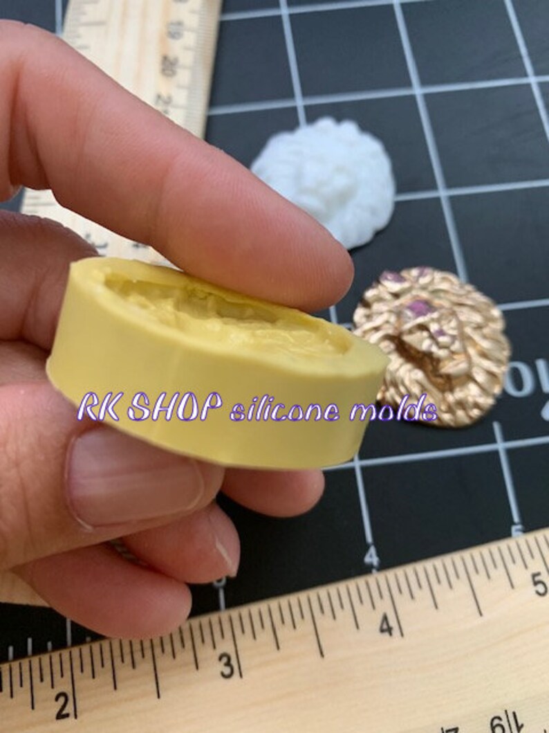 Small Lion Sugarcraft Silicone Mold animal-Fondant-Resin-Gumpaste-Clay-Candy-Jewelry-crafts